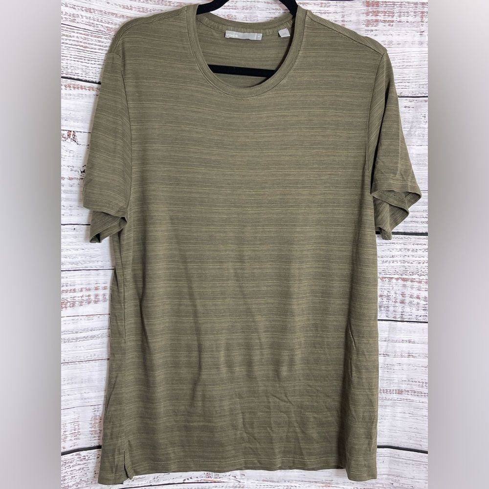 Vince t-shirt mens size medium olive Crew Neck